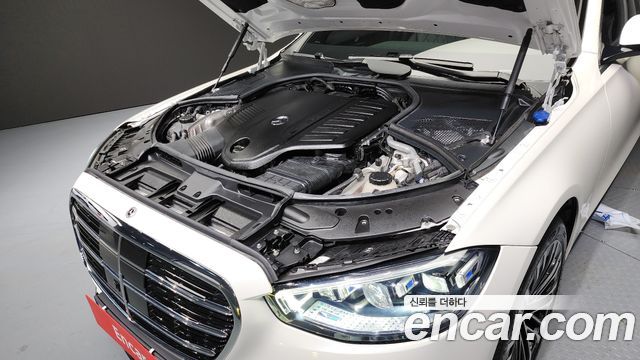 Mercedes-Benz S-Class 2023 thumb 6