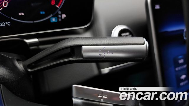 Mercedes-Benz S-Class 2023 thumb 9