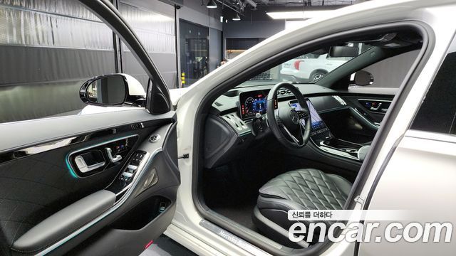 Mercedes-Benz S-Class 2023 thumb 10