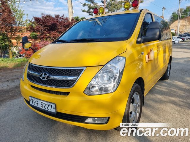 Hyundai Starex 2015 thumb 3