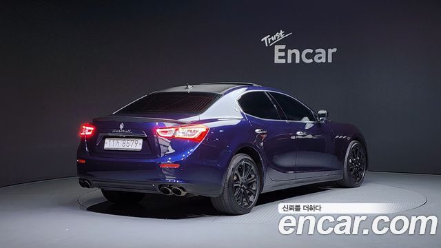 Maserati Ghibli 2015 thumb 3