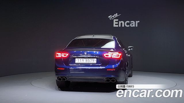 Maserati Ghibli 2015 thumb 5
