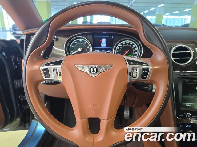 Bentley Flying Spur 2018 thumb 11