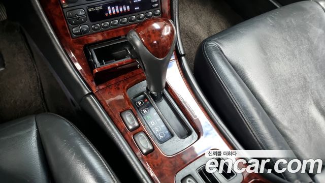 Hyundai Dynasty 2002 thumb 10