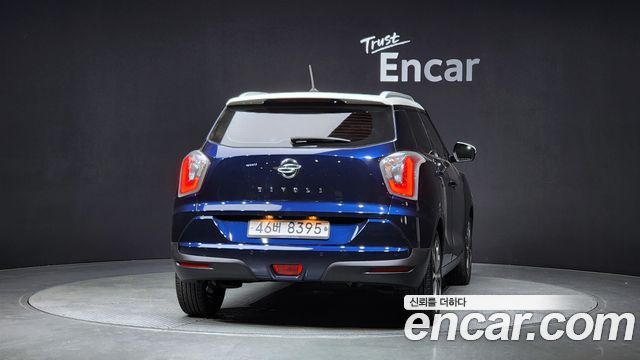 SsangYong Tivoli 2017 thumb 4