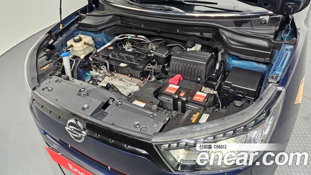 SsangYong Tivoli 2017 thumb 6