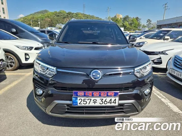 SsangYong Tivoli 2023 thumb 2