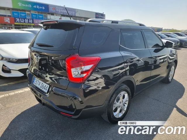 SsangYong Tivoli 2023 thumb 5