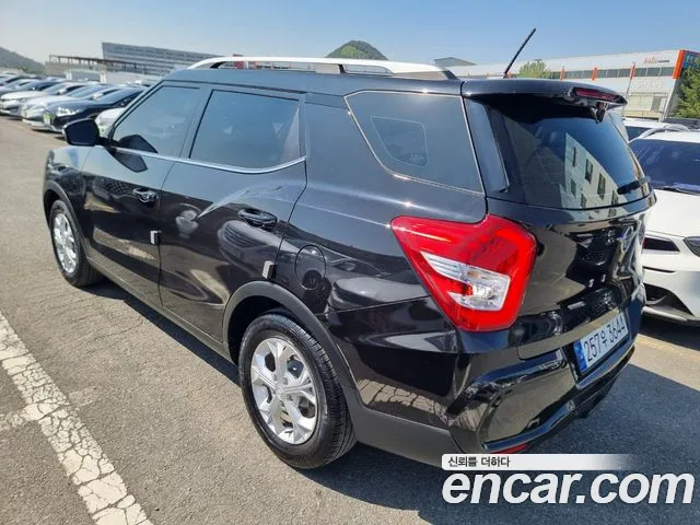 SsangYong Tivoli 2023 thumb 6