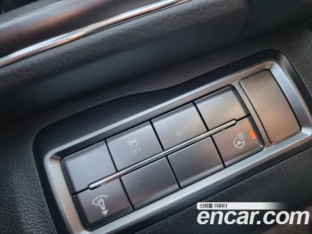 SsangYong Tivoli 2023 thumb 11