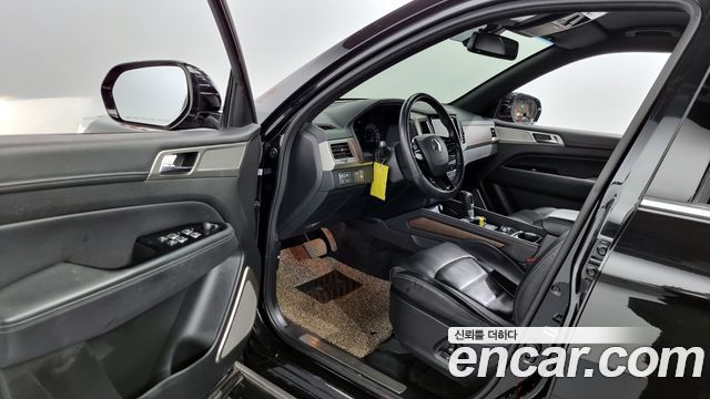SsangYong Rexton 2018 thumb 10