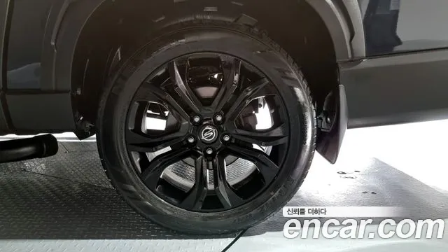 SsangYong Rexton 2021 thumb 5