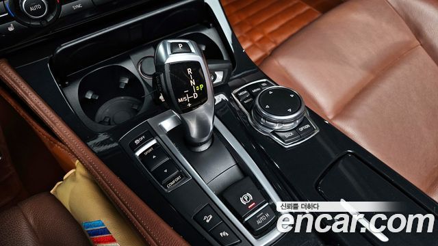 BMW 5 серии 2015 thumb 9