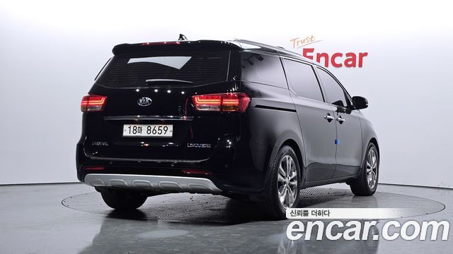 Kia Carnival 2015 thumb 3