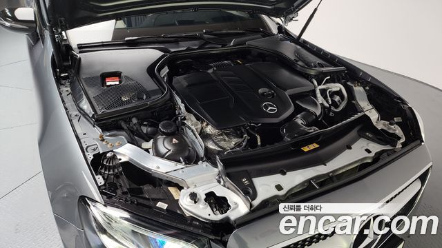 Mercedes-Benz E-Class 2019 thumb 7