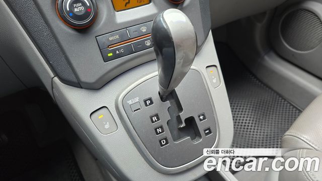 Kia Carens 2007 thumb 10