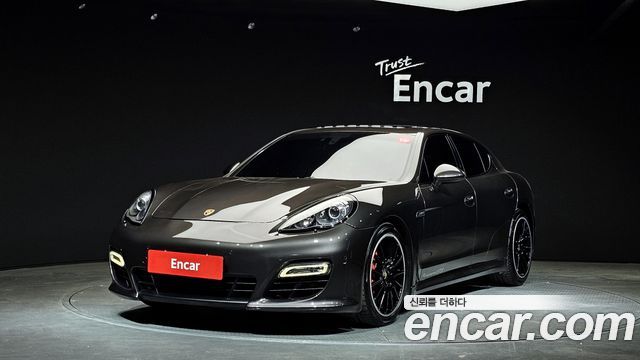 Porsche Panamera 2012 thumb 2