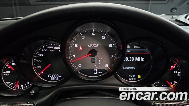 Porsche Panamera 2012 thumb 8