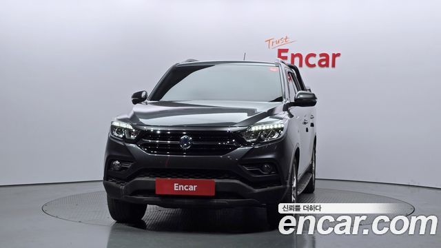 SsangYong Rexton 2019 thumb 4