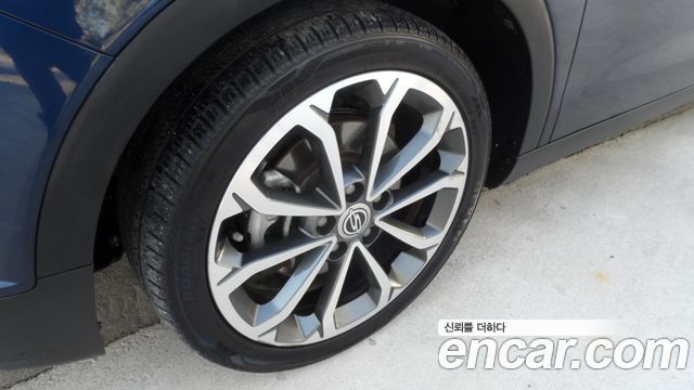 SsangYong Tivoli 2017 thumb 6