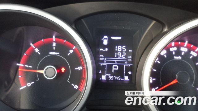SsangYong Tivoli 2017 thumb 9