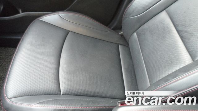 SsangYong Tivoli 2017 thumb 11