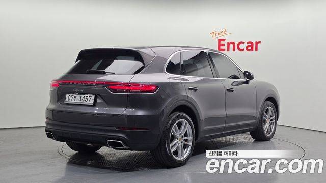 Porsche Cayenne 2019 thumb 3