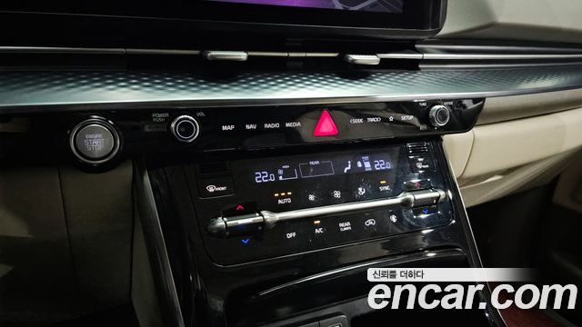 Kia Carnival 2021 thumb 12