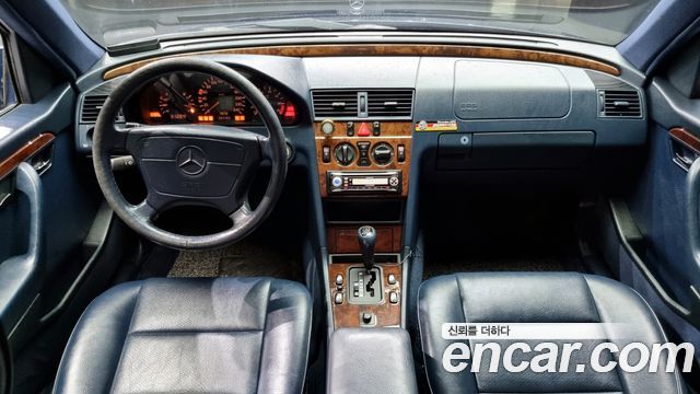 Mercedes-Benz C-Class 1996 thumb 8