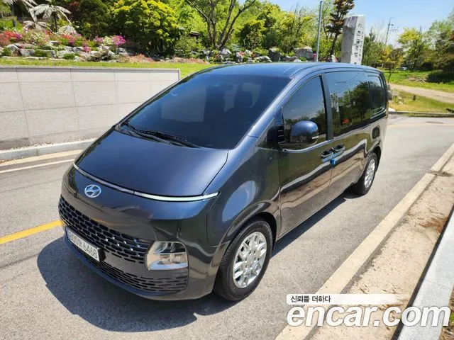 Hyundai Staria 2022 thumb 4