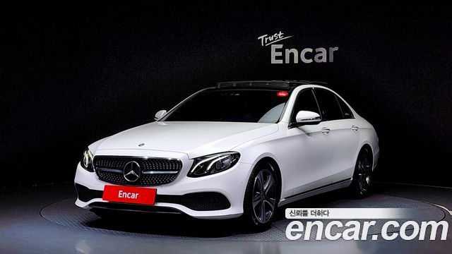 Mercedes-Benz E-Class 2018 thumb 2