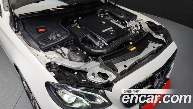 Mercedes-Benz E-Class 2018 thumb 7