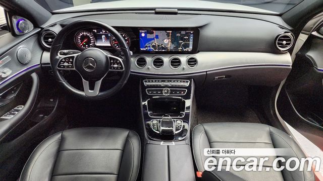 Mercedes-Benz E-Class 2018 thumb 8