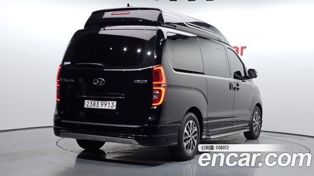 Hyundai Starex 2018 thumb 3