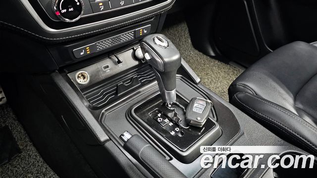 SsangYong Rexton 2019 thumb 9