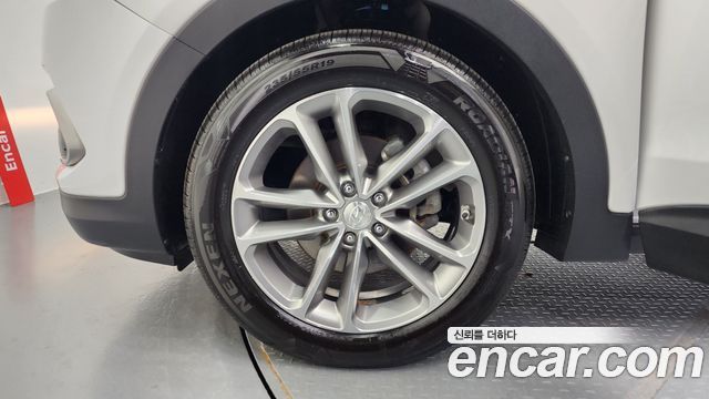 Hyundai Santa Fe 2016 thumb 6