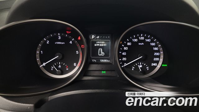Hyundai Santa Fe 2016 thumb 9