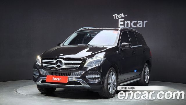 Mercedes-Benz GLE 2016 thumb 2