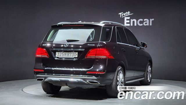 Mercedes-Benz GLE 2016 thumb 3