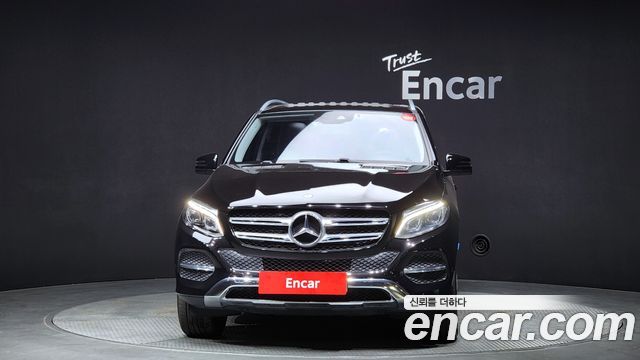 Mercedes-Benz GLE 2016 thumb 4