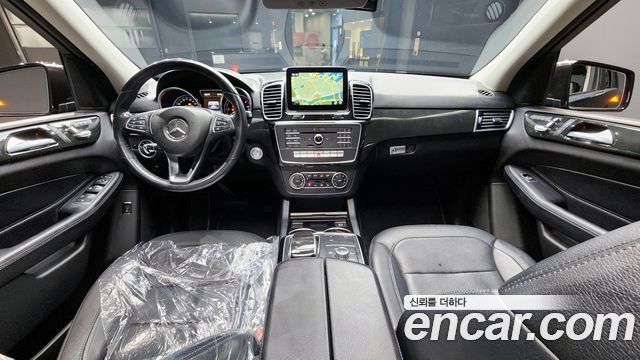 Mercedes-Benz GLE 2016 thumb 8