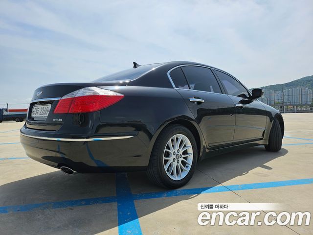 Hyundai Genesis 2011 thumb 9