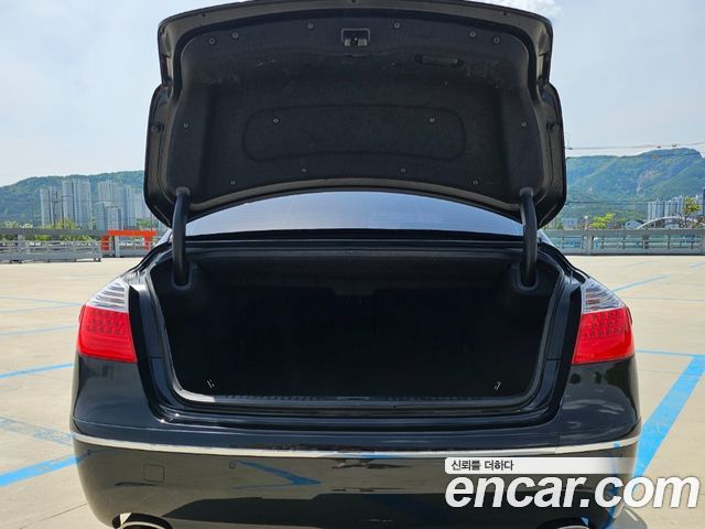 Hyundai Genesis 2011 thumb 11