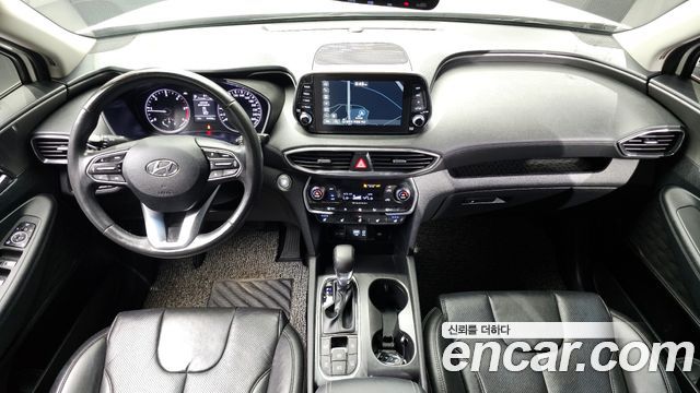 Hyundai Santa Fe 2018 thumb 8