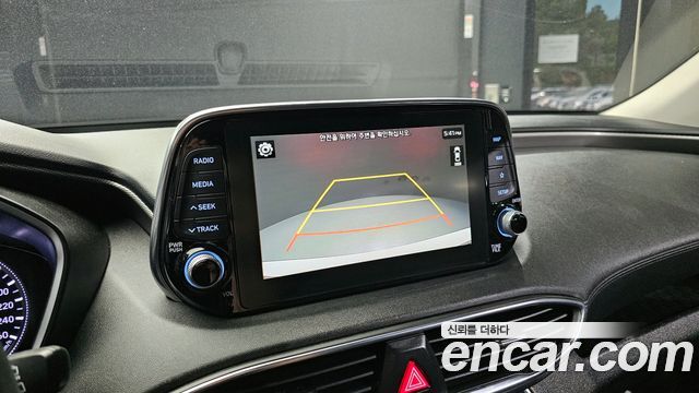 Hyundai Santa Fe 2018 thumb 12
