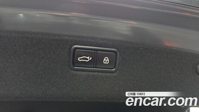 Genesis G80 2016 thumb 12