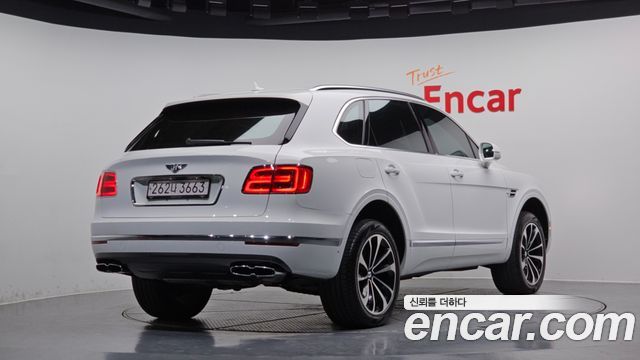Bentley Bentayga 2019 thumb 3