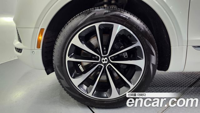 Bentley Bentayga 2019 thumb 6