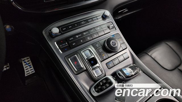 Hyundai Santa Fe 2023 thumb 9