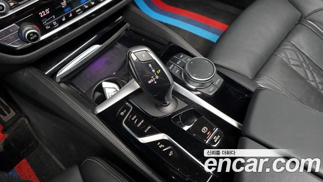 BMW 5 серии 2023 thumb 10